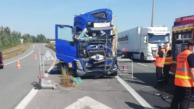 Accident spectaculaire sur l’A16 dans le sens Dunkerque/Calais