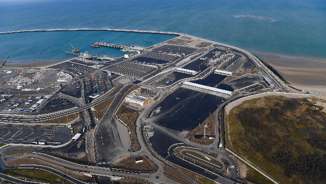 Inauguration aujourd’hui en grandes pompes du port de Calais