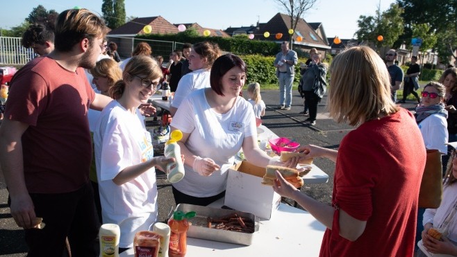Ce 24 septembre, les voisins se retrouvent autour de bonnes tables !