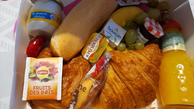 Faites-vous livrer vos Petits déj’ roses