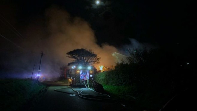 Leubringhen : un hangar agricole détruit par un incendie