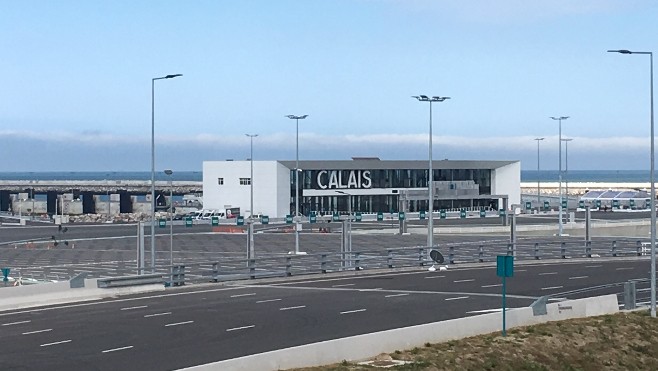 Retour des ferries dans le nouveau port de Calais et négociations constructives entre la direction et la CGT