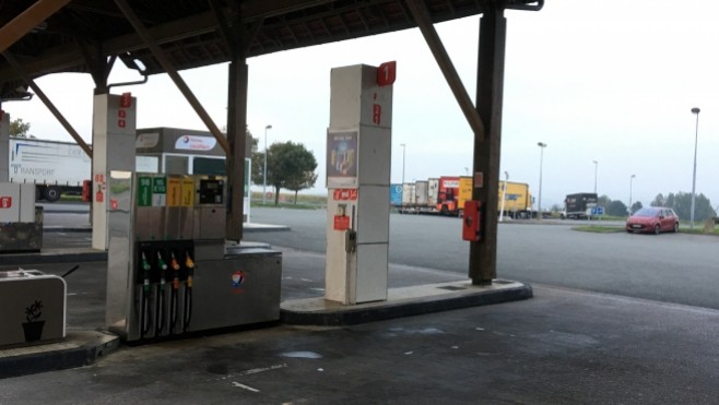 A16 Calais/Boulogne : un chauffeur de poids-lourd retrouvé mort aprés une rixe avec des migrants.
