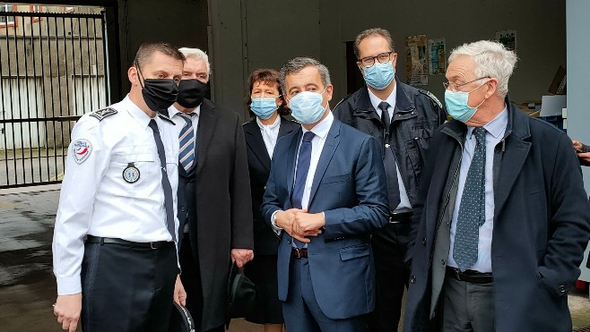 Gérald Darmanin en visite au commissariat de Boulogne