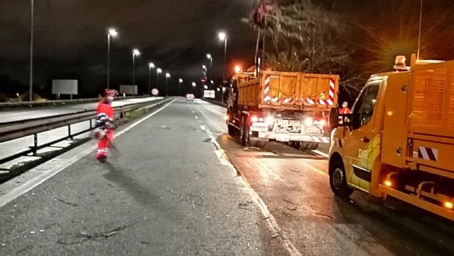 Calais : deux barrages érigés cette nuit sur la rocade par des migrants