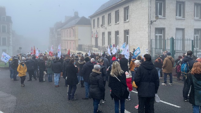 Boulogne: 120 personnes mobilisées pour la manifestation enseignante