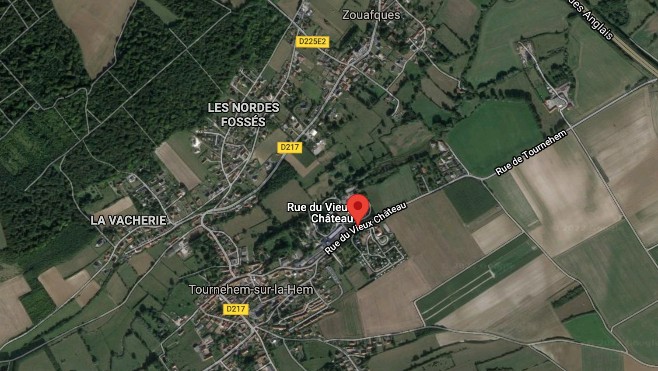 A Tournehem sur la Hem : violente sortie de route, 5 jeunes blessés.