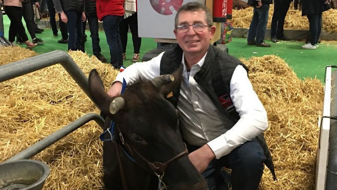 Au salon de l'agriculture : Orene décroche le prix de Grande Championne des Rouges flamandes !