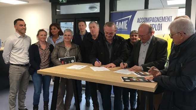A Boulogne sur mer, des coaches emplois envoyées dans les clubs de Football !