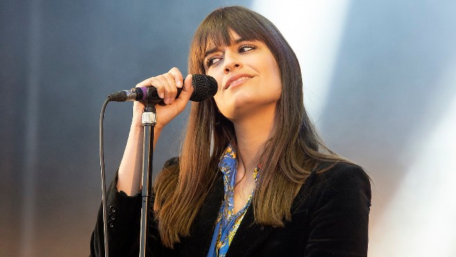 Clara Luciani et Roméo Elvis, têtes d'affiche du Festival de la Bonne Aventure à Malo