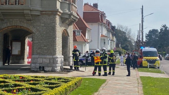 Importante mobilisation autour de la mairie du Touquet en raison d’une enveloppe suspecte