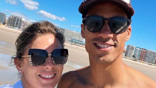 Raphaël Varane en vacances au Touquet pour son anniversaire de mariage