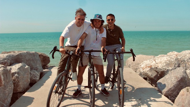 Trois étudiants, originaires de Leubringhen et Wierre-Effroy, vont rallier la Suède à vélo