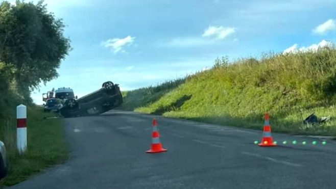 Spectaculaire accident de la route à Wierre-Effroy