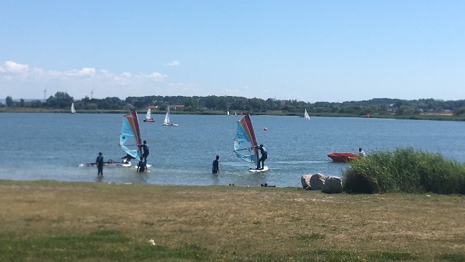 Les Escapades : amusez-vous en plein air à la base de voile Tom Souville à Sangatte