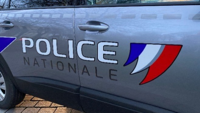 Outreau: alcoolisé, un conducteur prend une route en contresens, puis frappe un policier