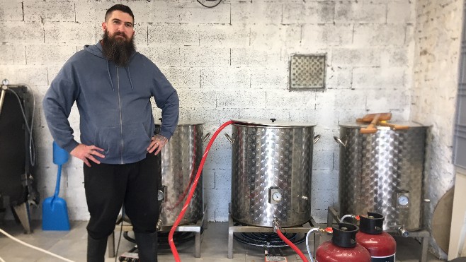 Un habitant de Vieille-Eglise lance sa micro-brasserie