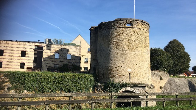 Bergues : le monstre de Necker ne sort pas qu'à Halloween !