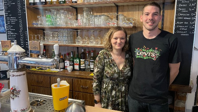 A Hucqueliers, un couple de trentenaire a repris le Relais du Canton