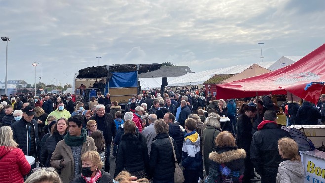 Ambiance folklorique ce week-end à Etaples pour la 28e édition du Hareng Roi 