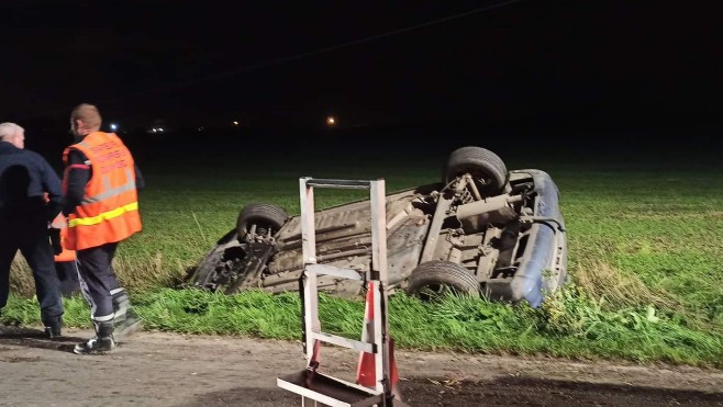 Loon-plage: un automobiliste perd le contrôle de son véhicule et termine dans le fossé 