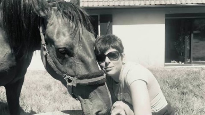 Cavalière décédée à Offekerque : sa soeur lui rend hommage