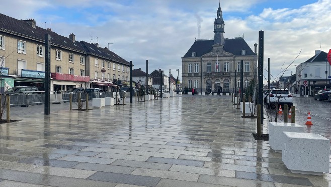 Berck: rouverte et modernisée, la place Claude Wilquin plaît mais divise sur le stationnement