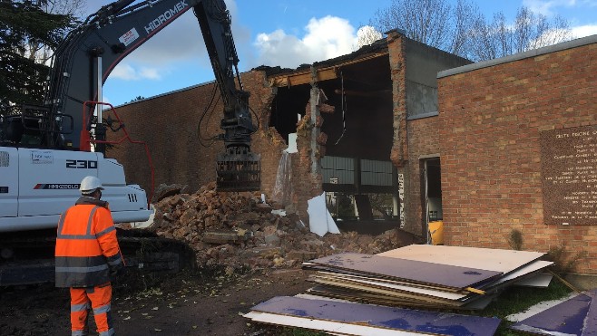 Coudekerque-Branche : l'ancienne piscine municipale va disparaître d'ici Noël.