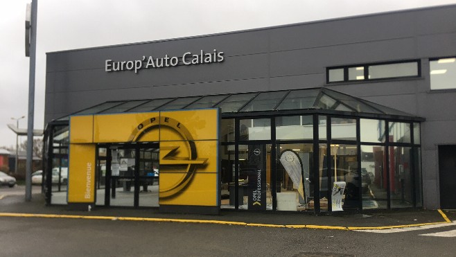 Après une remise en beauté, Europ’Auto Calais rouvre entièrement ses portes