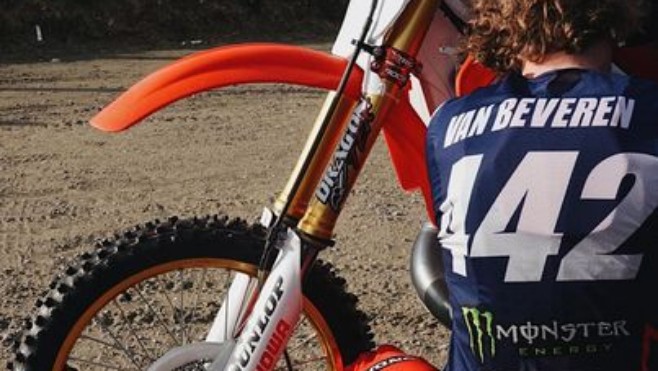Adrien Vanbeveren participe à l'Enduropale Vintage ce vendredi au Touquet
