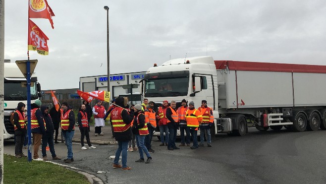 De nouveaux blocages contre la réforme des retraites.