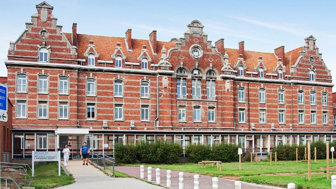 En manque de médecins, l'hôpital maritime de Zuydcoote ferme provisoirement son service gériatrique.