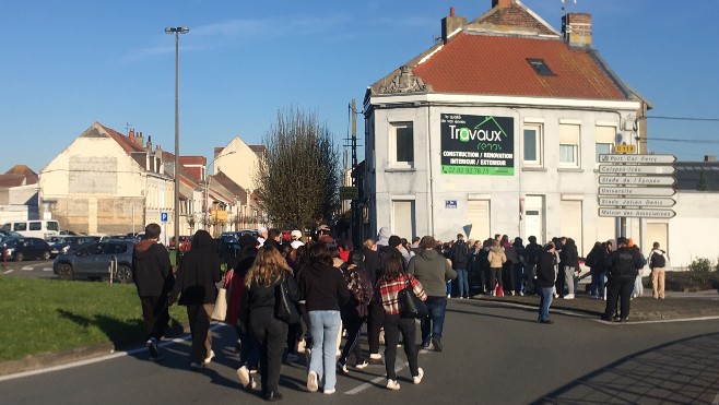 Mobilisation des lycéens du Détroit à Calais contre la réforme des retraites