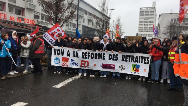 Calais : plus de 3000 personnes pour la 11ème journée de manifestation contre la réforme des retraites