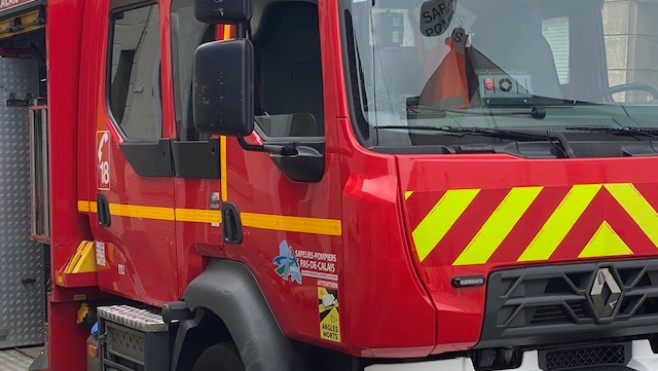 Boulonnais : un bus en feu sur l'A16, 30 enfants évacués.