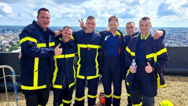 Belle performance des pompiers de Calais hier à Rennes lors de la Breizh Twin Towers Race