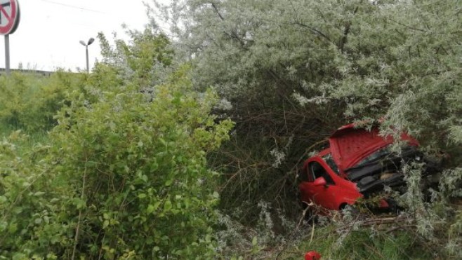 A16 : sortie de route impressionnante à hauteur de Saint Folquin