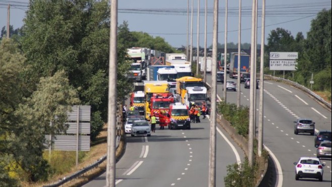 L'A16 coupée à Saint-Georges-sur-l’Aa, dans le sens Calais vers Dunkerque, aprés un accident