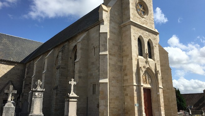 A Rinxent, le clocher de l'Eglise est sauvé.
