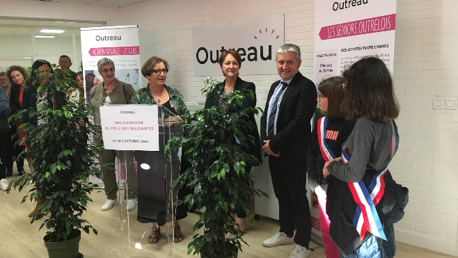 A Outreau, le pôle des solidarités réunit en un même lieu le CCAS et le service des séniors et d'aide à domicile.
