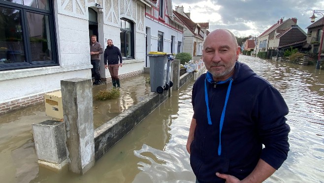 Saint-Léonard : deux crues de la Liane en quelques heures envahissent des centaines d'habitations et des dizaines d'entreprises.