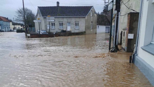 Le village de Frencq rendu inaccessible par les inondations