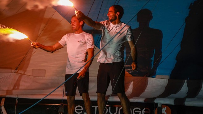 Thomas Ruyant et Morgan Lagravière remportent la Transat Jacques Vabre