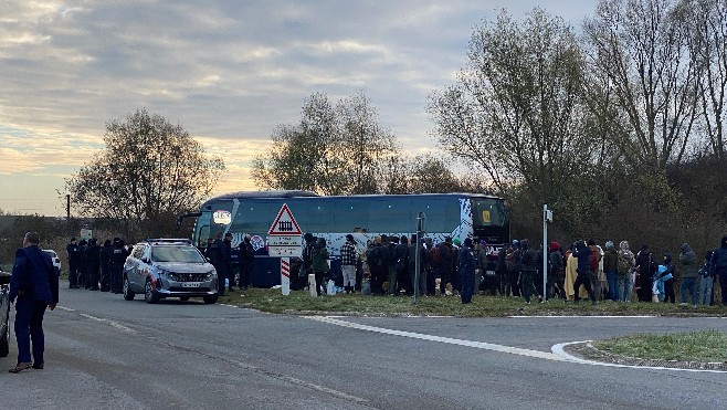 A Dunkerque, l'Etat met à l'abri des centaines de migrants en prévision du froid !