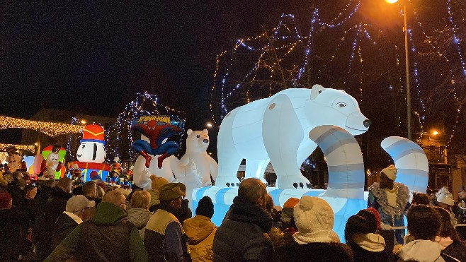 Des milliers de boulonnais ont suivi le défilé de la Saint-Nicolas samedi soir !