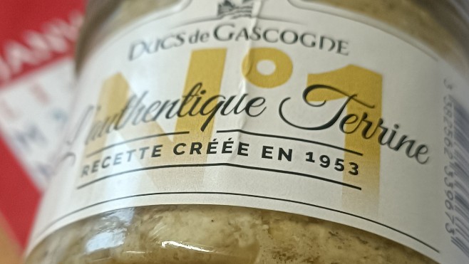 Berck : une terrine distribuée dans les colis de Noël pourrait être impropre à la consommation
