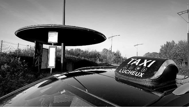 Près de 400 taxis des Hauts-de-France vont mener une opération escargot à Lille ce lundi 