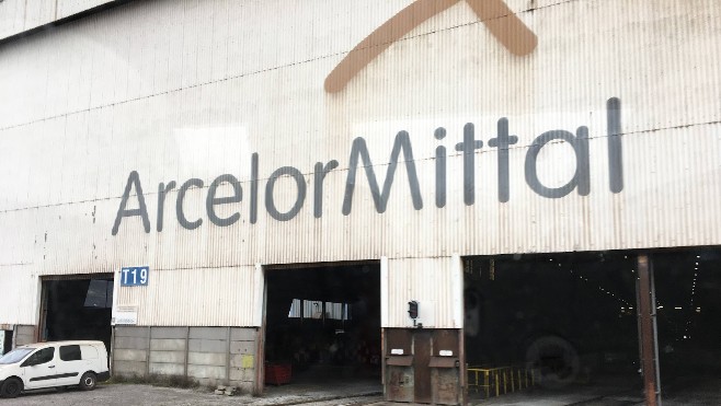 « La grève se poursuit plus que jamais » selon la CGT d'Arcelor Mittal Dunkerque.