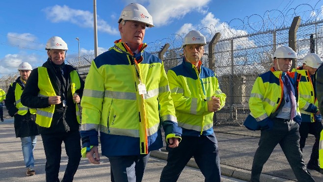 A Gravelines, le ministre de l'économie Bruno Le Maire est venu confirmer la construction des nouveaux réacteurs EPR.