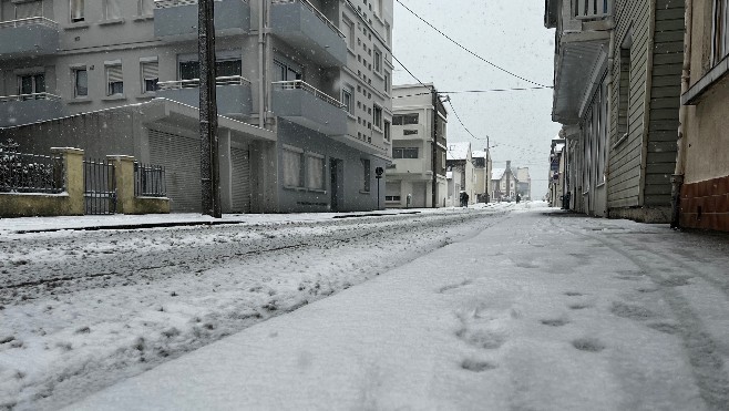 Le Pas-de-Calais, le Nord et la Somme maintenus en vigilance orange neige-verglas